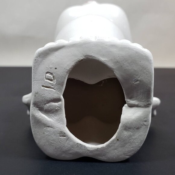 Kissing Baby Girl 8" Figurine | Vintage Ceramics | Nursery Decor - Picture 10 of 10